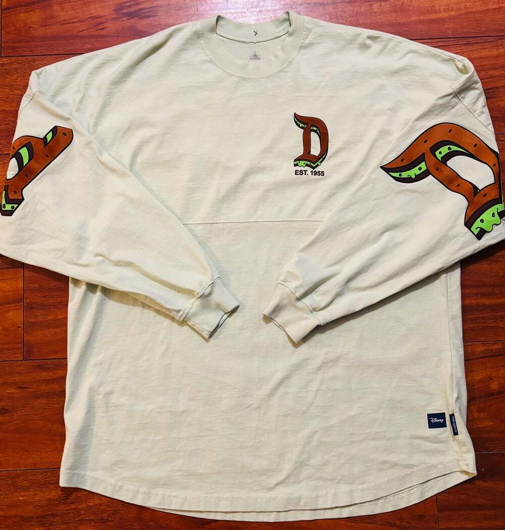 Disneyland Spirit Jersey sz XL Mint Green Chocolate chip Ice cream